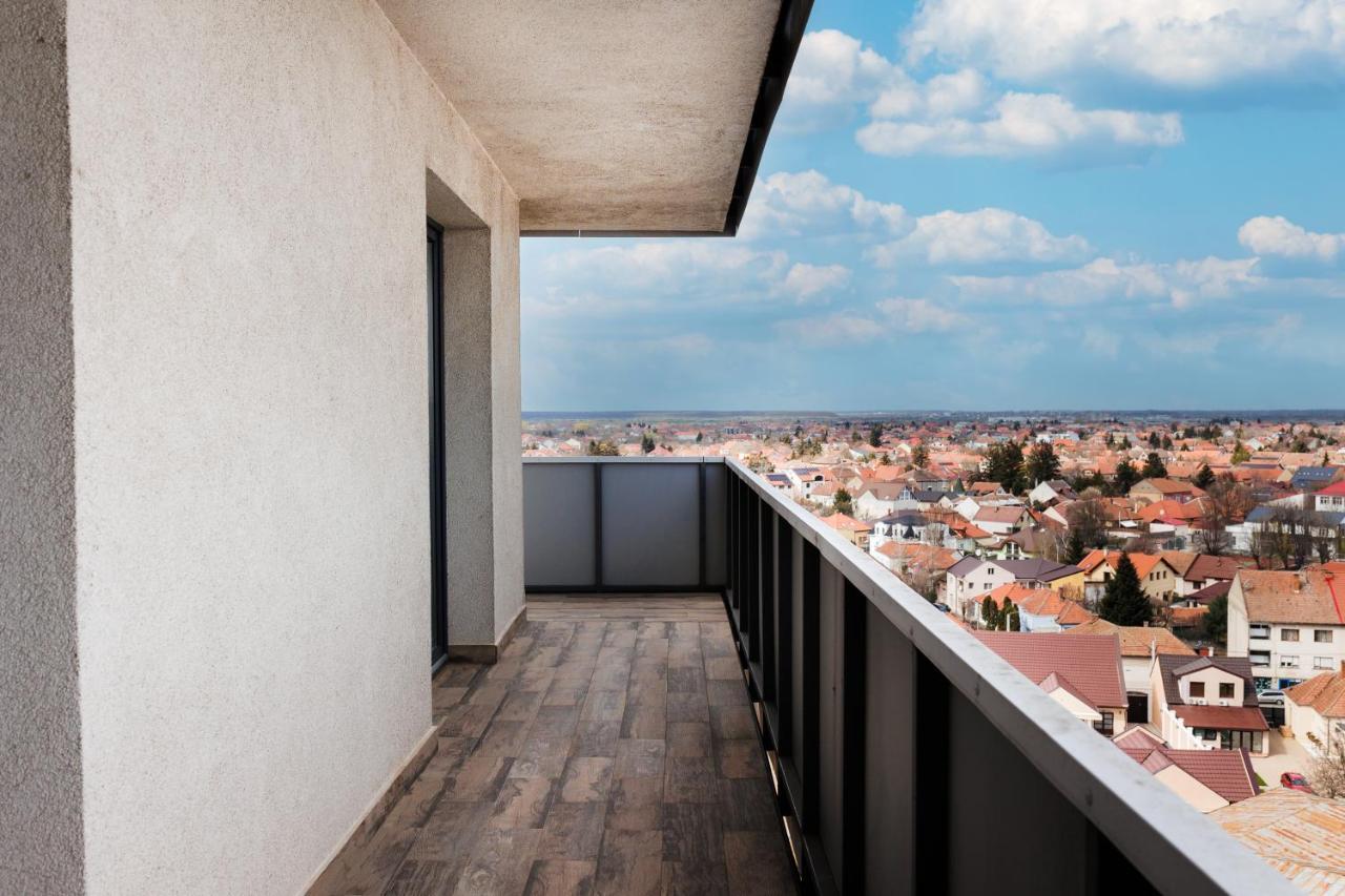 Plaza Apartment Satu Mare Exterior photo